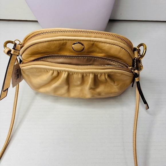 New COACH Poppy Sand Leather Little Gem Crossbody Bag - Picture 3 of 8